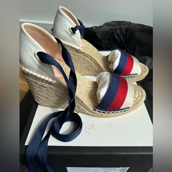 GUCCI
Canvas Sylvie Web Ankle Wrap
Espadrille Wedge Sandals - Picture 8 of 12